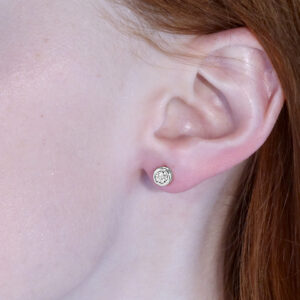 14k White Gold 1/10 ctw Diamond Solitaire Earring