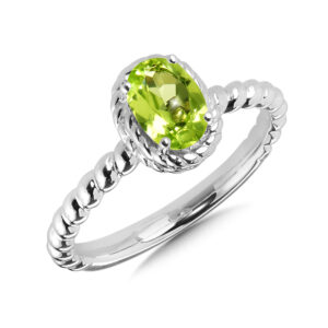 Peridot Ring in Sterling Silver 1